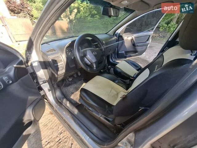 Сірий Опель Астра, об'ємом двигуна 1.6 л та пробігом 322 тис. км за 3100 $, фото 4 на Automoto.ua
