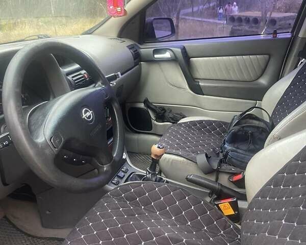 Серый Опель Астра, объемом двигателя 2.2 л и пробегом 490 тыс. км за 3200 $, фото 8 на Automoto.ua