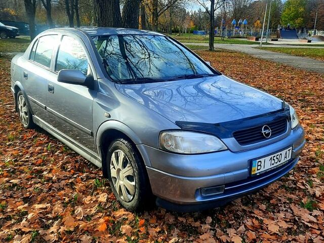 Серый Опель Астра, объемом двигателя 1.6 л и пробегом 174 тыс. км за 3500 $, фото 1 на Automoto.ua