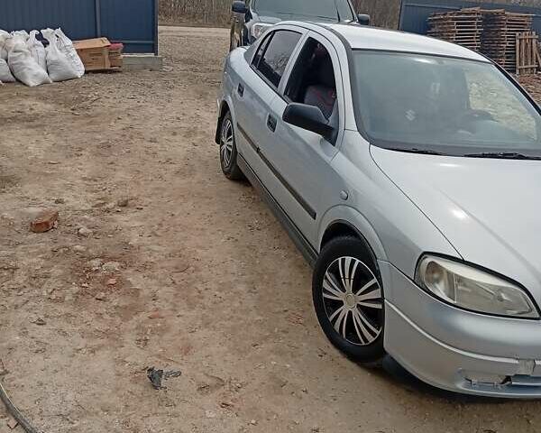 Сірий Опель Астра, об'ємом двигуна 1.6 л та пробігом 285 тис. км за 3400 $, фото 4 на Automoto.ua