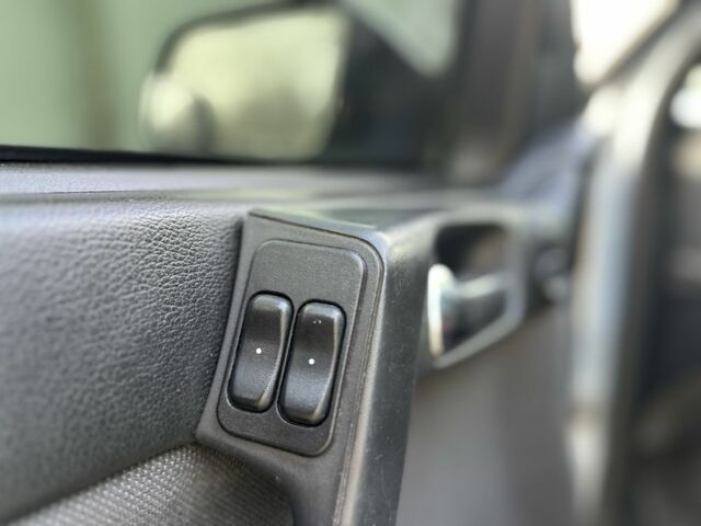 Серый Опель Астра, объемом двигателя 1.6 л и пробегом 140 тыс. км за 3999 $, фото 5 на Automoto.ua