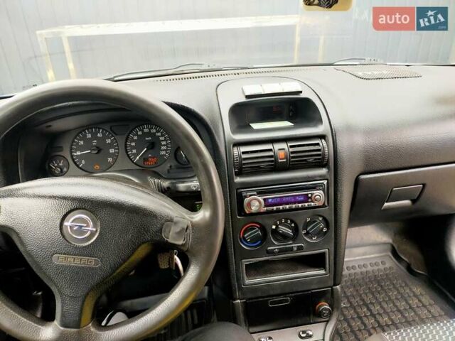 Сірий Опель Астра, об'ємом двигуна 1.4 л та пробігом 326 тис. км за 3300 $, фото 7 на Automoto.ua