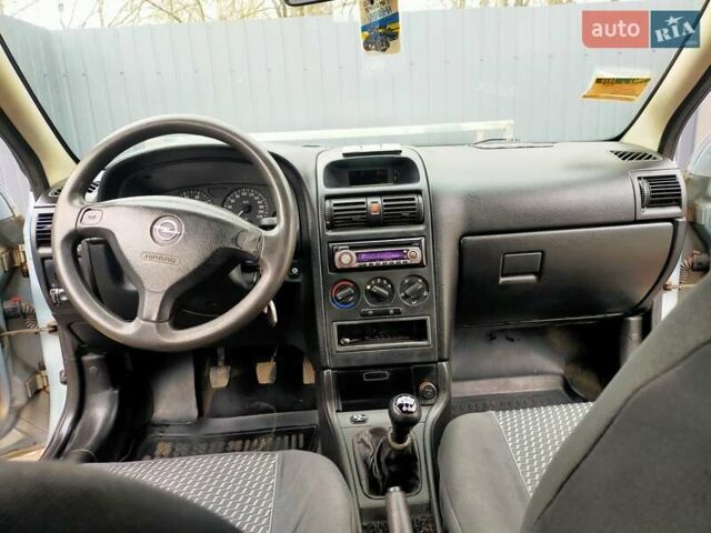 Сірий Опель Астра, об'ємом двигуна 1.4 л та пробігом 326 тис. км за 3300 $, фото 6 на Automoto.ua