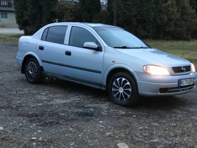Серый Опель Астра, объемом двигателя 1.6 л и пробегом 320 тыс. км за 2200 $, фото 1 на Automoto.ua