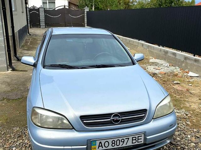 Серый Опель Астра, объемом двигателя 1.4 л и пробегом 264 тыс. км за 2500 $, фото 2 на Automoto.ua