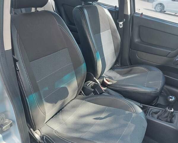 Серый Опель Астра, объемом двигателя 1.6 л и пробегом 302 тыс. км за 3500 $, фото 21 на Automoto.ua