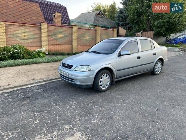 Сірий Опель Астра, об'ємом двигуна 1.6 л та пробігом 153 тис. км за 4000 $, фото 2 на Automoto.ua
