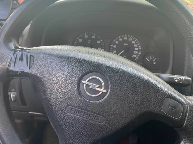 Сірий Опель Астра, об'ємом двигуна 1.4 л та пробігом 215 тис. км за 2700 $, фото 5 на Automoto.ua