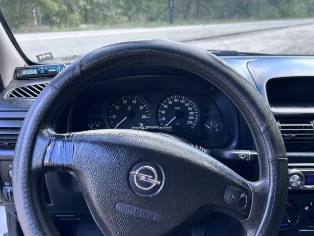 Сірий Опель Астра, об'ємом двигуна 1.4 л та пробігом 188 тис. км за 3500 $, фото 16 на Automoto.ua