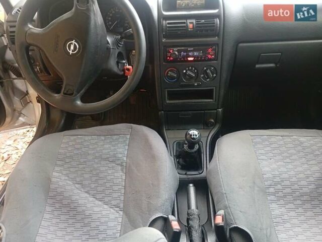 Опель Астра 2005 в Первомайск на Automoto.ua Серый Опель Астра, объемом двигателя 1.4 л и пробегом 280 тыс. км за 2850 $, фото 7 на Automoto.ua