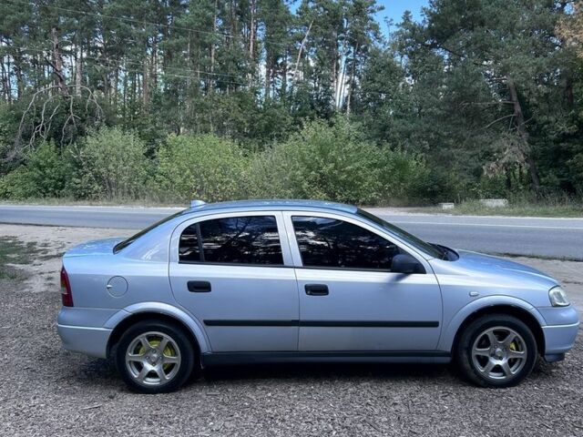 Сірий Опель Астра, об'ємом двигуна 1.4 л та пробігом 188 тис. км за 3500 $, фото 6 на Automoto.ua