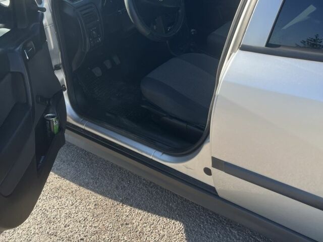 Серый Опель Астра, объемом двигателя 1.4 л и пробегом 270 тыс. км за 3400 $, фото 2 на Automoto.ua