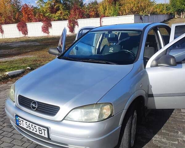 Серый Опель Астра, объемом двигателя 1.39 л и пробегом 242 тыс. км за 3800 $, фото 13 на Automoto.ua