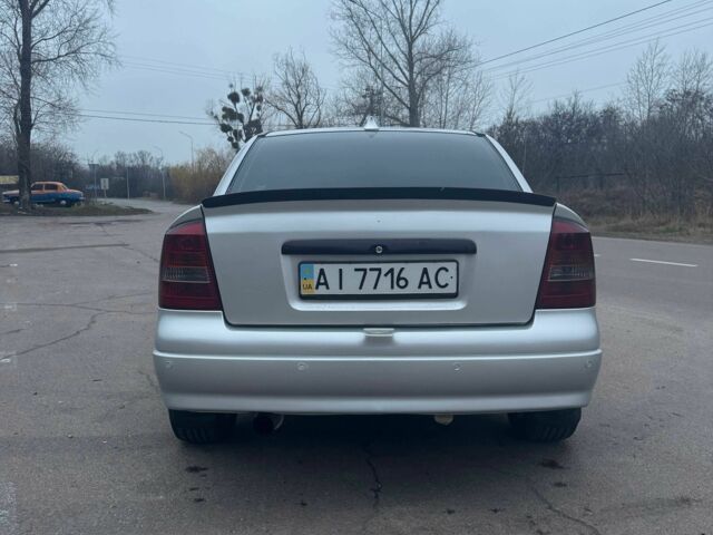 Серый Опель Астра, объемом двигателя 1.4 л и пробегом 300 тыс. км за 5000 $, фото 6 на Automoto.ua