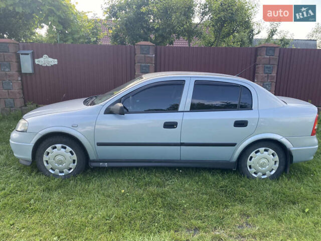 Сірий Опель Астра, об'ємом двигуна 1.39 л та пробігом 163 тис. км за 3900 $, фото 2 на Automoto.ua