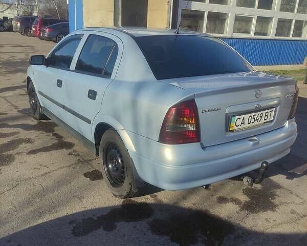 Сірий Опель Астра, об'ємом двигуна 1.6 л та пробігом 260 тис. км за 3700 $, фото 3 на Automoto.ua