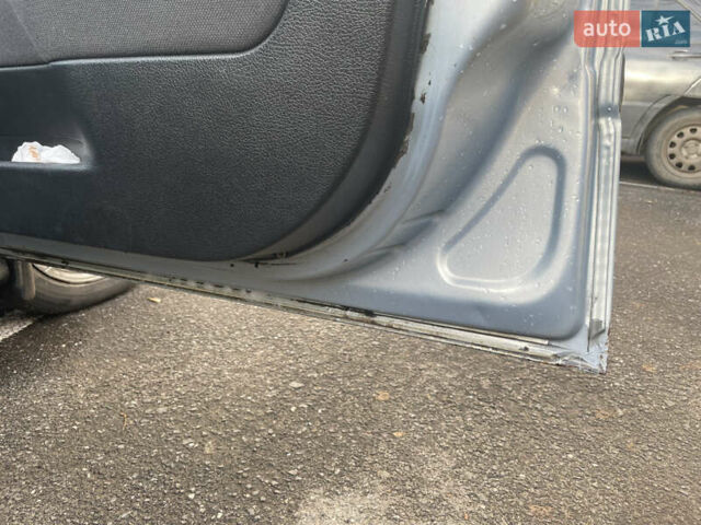 Серый Опель Астра, объемом двигателя 1.6 л и пробегом 290 тыс. км за 2400 $, фото 11 на Automoto.ua