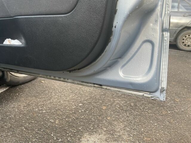 Серый Опель Астра, объемом двигателя 1.6 л и пробегом 290 тыс. км за 2400 $, фото 5 на Automoto.ua