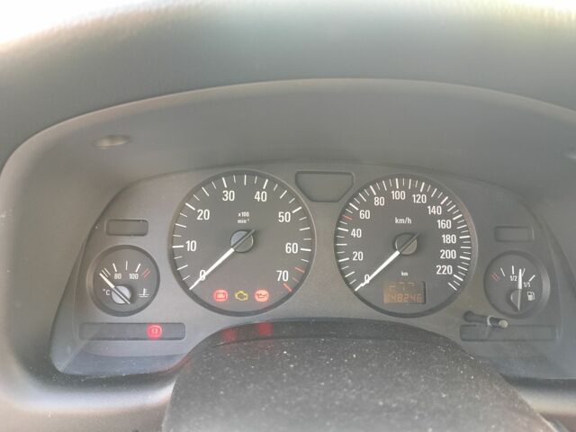 Сірий Опель Астра, об'ємом двигуна 1.4 л та пробігом 148 тис. км за 3900 $, фото 4 на Automoto.ua