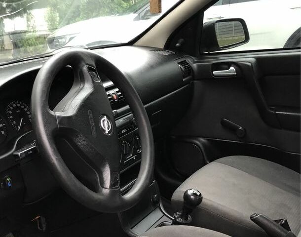 Сірий Опель Астра, об'ємом двигуна 1.4 л та пробігом 450 тис. км за 2600 $, фото 10 на Automoto.ua