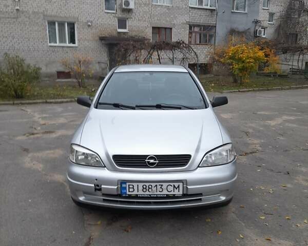 Сірий Опель Астра, об'ємом двигуна 1.39 л та пробігом 250 тис. км за 2900 $, фото 3 на Automoto.ua