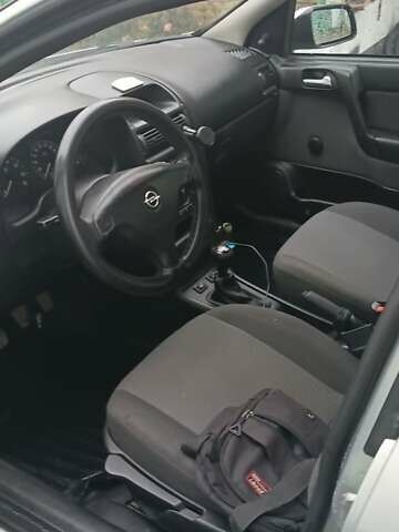 Сірий Опель Астра, об'ємом двигуна 1.4 л та пробігом 200 тис. км за 3800 $, фото 11 на Automoto.ua