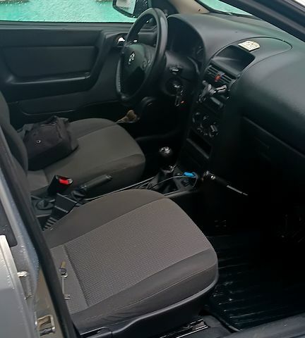 Сірий Опель Астра, об'ємом двигуна 1.4 л та пробігом 200 тис. км за 3800 $, фото 7 на Automoto.ua