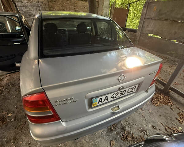 Сірий Опель Астра, об'ємом двигуна 1.39 л та пробігом 346 тис. км за 2950 $, фото 1 на Automoto.ua