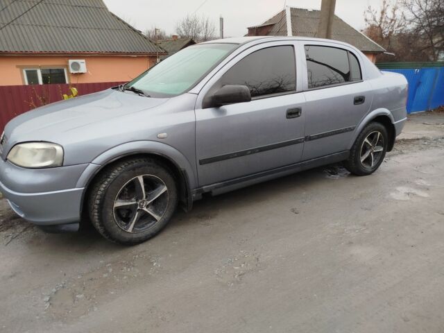 Сірий Опель Астра, об'ємом двигуна 1.4 л та пробігом 190 тис. км за 3350 $, фото 4 на Automoto.ua