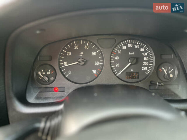 Серый Опель Астра, объемом двигателя 1.39 л и пробегом 230 тыс. км за 3700 $, фото 5 на Automoto.ua