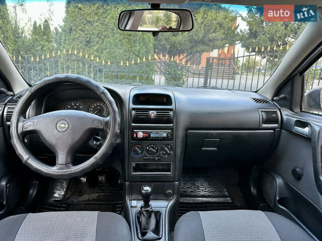 Опель Астра 2006 в Кропивницком (Кировограде) на Automoto.ua Серый Опель Астра, объемом двигателя 1.4 л и пробегом 360 тыс. км за 3750 $, фото 10 на Automoto.ua