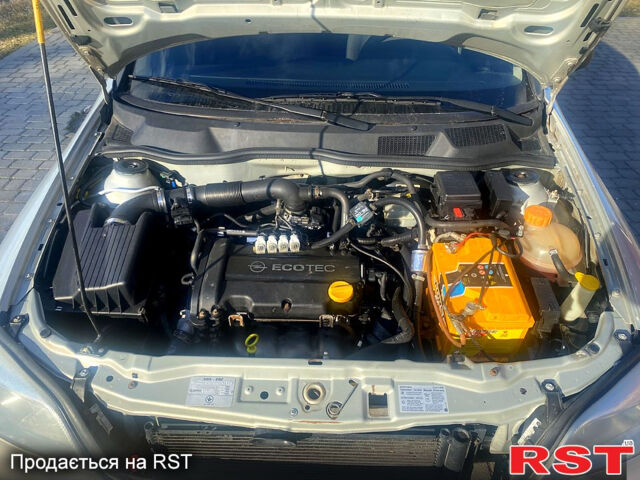 Серый Опель Астра, объемом двигателя 1.4 л и пробегом 200 тыс. км за 3500 $, фото 5 на Automoto.ua