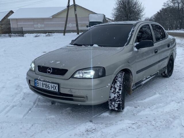 Сірий Опель Астра, об'ємом двигуна 1.4 л та пробігом 256 тис. км за 2900 $, фото 1 на Automoto.ua