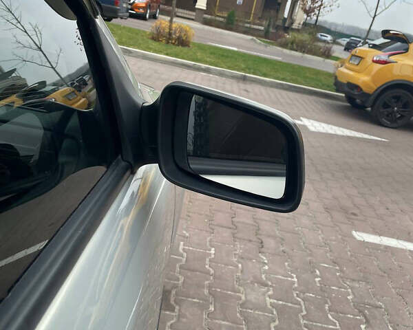 Серый Опель Астра, объемом двигателя 1.4 л и пробегом 213 тыс. км за 3600 $, фото 4 на Automoto.ua