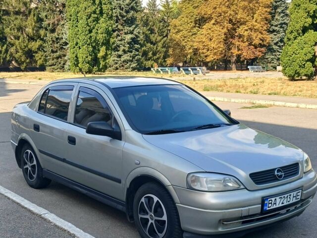 Серый Опель Астра, объемом двигателя 1.4 л и пробегом 260 тыс. км за 3590 $, фото 1 на Automoto.ua