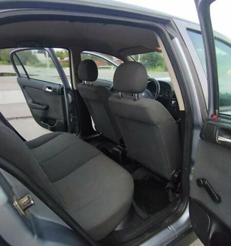 Серый Опель Астра, объемом двигателя 1.39 л и пробегом 145 тыс. км за 3900 $, фото 11 на Automoto.ua