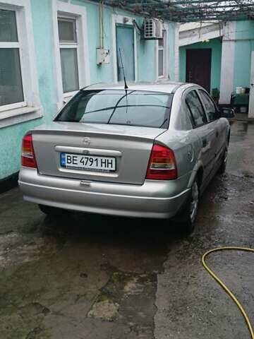 Сірий Опель Астра, об'ємом двигуна 1.4 л та пробігом 200 тис. км за 3800 $, фото 5 на Automoto.ua