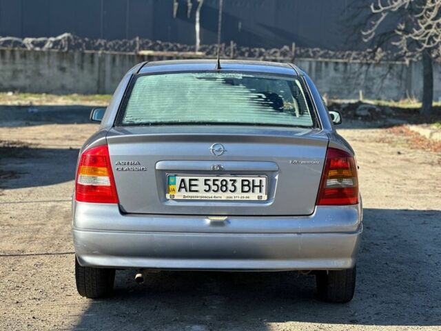 Серый Опель Астра, объемом двигателя 1.4 л и пробегом 116 тыс. км за 4699 $, фото 4 на Automoto.ua