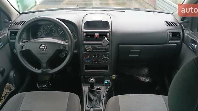 Сірий Опель Астра, об'ємом двигуна 1.4 л та пробігом 200 тис. км за 3800 $, фото 6 на Automoto.ua