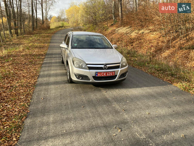 Серый Опель Астра, объемом двигателя 1.6 л и пробегом 256 тыс. км за 4350 $, фото 7 на Automoto.ua