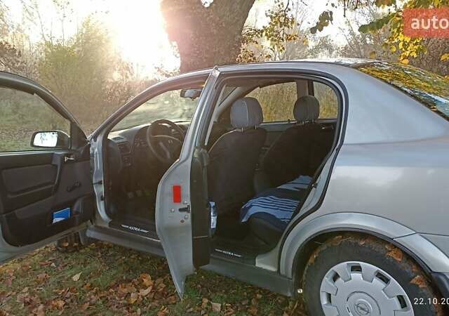 Сірий Опель Астра, об'ємом двигуна 1.4 л та пробігом 98 тис. км за 5550 $, фото 17 на Automoto.ua