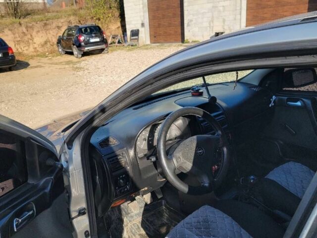 Сірий Опель Астра, об'ємом двигуна 0 л та пробігом 195 тис. км за 2800 $, фото 4 на Automoto.ua