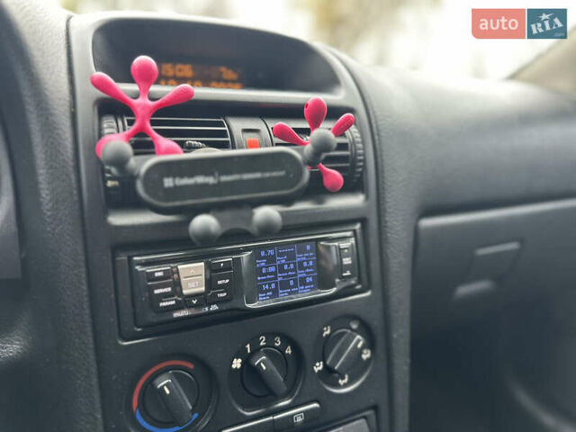 Опель Астра 2006 у Сумах на Automoto.ua Сірий Опель Астра, об'ємом двигуна 1.4 л та пробігом 253 тис. км за 3999 $, фото 13 на Automoto.ua