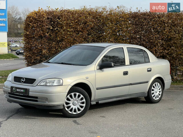 Серый Опель Астра, объемом двигателя 1.36 л и пробегом 77 тыс. км за 3999 $, фото 8 на Automoto.ua