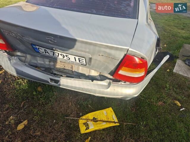 Сірий Опель Астра, об'ємом двигуна 1.4 л та пробігом 195 тис. км за 1500 $, фото 3 на Automoto.ua