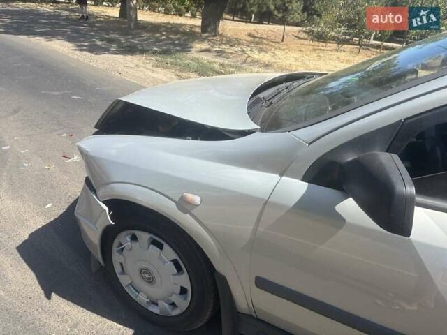 Сірий Опель Астра, об'ємом двигуна 1.4 л та пробігом 195 тис. км за 1500 $, фото 5 на Automoto.ua