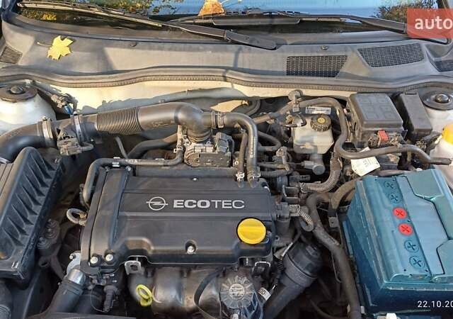 Сірий Опель Астра, об'ємом двигуна 1.4 л та пробігом 98 тис. км за 5550 $, фото 4 на Automoto.ua