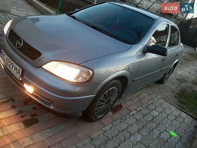 Сірий Опель Астра, об'ємом двигуна 1.4 л та пробігом 186 тис. км за 4250 $, фото 1 на Automoto.ua
