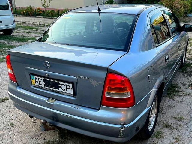 Серый Опель Астра, объемом двигателя 1.4 л и пробегом 228 тыс. км за 4000 $, фото 3 на Automoto.ua