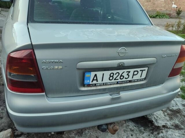 Сірий Опель Астра, об'ємом двигуна 1.4 л та пробігом 400 тис. км за 2500 $, фото 7 на Automoto.ua